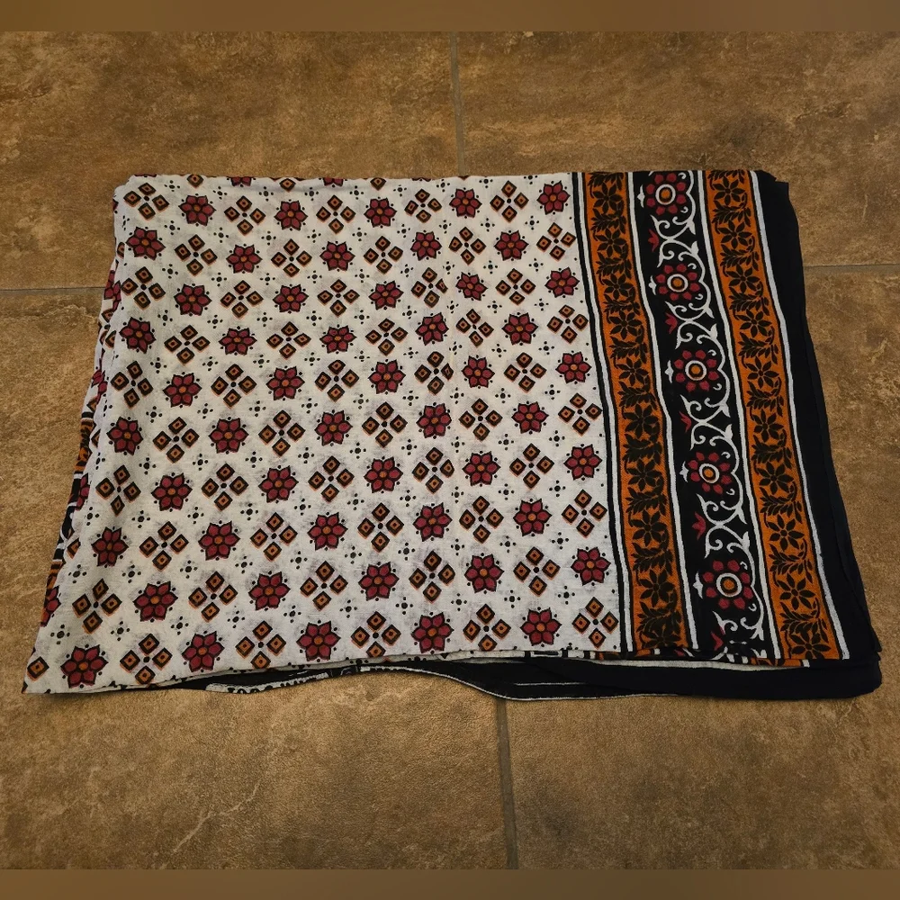 Multicolored | HAKUNA MATATA ZANZIBAR | Detailed Tablecloth